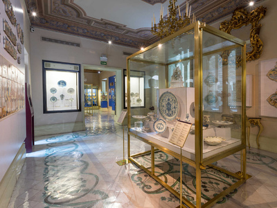 Museo Nacional de Cerámica y de las Artes Suntuarias González Martí