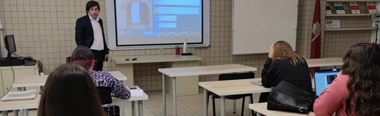 Escuela Internacional de Protocolo