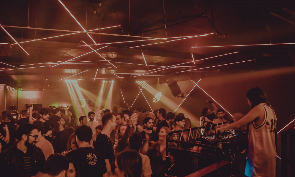 DOMINGO 22 | WATEKE – Feel The Sound In The City