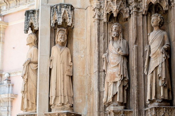 Cathedral, Miguelete and Holy Grail